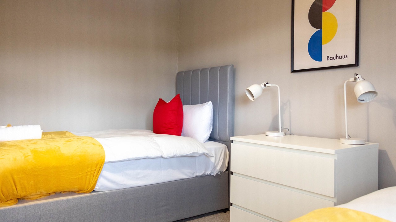 Photo of Others in Glasgow