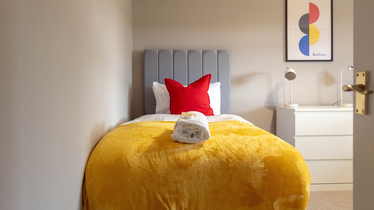 Photo of Others in Glasgow