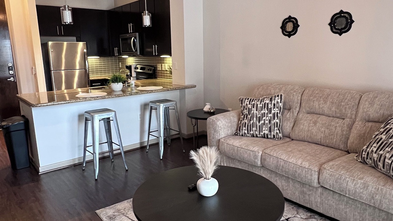 Photo of Livingroom in Midtown