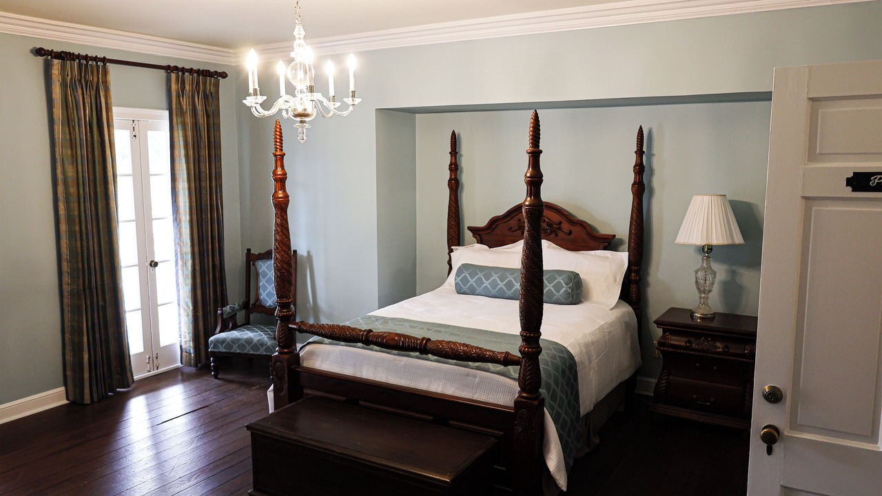Photo of Bedroom in Destrehan