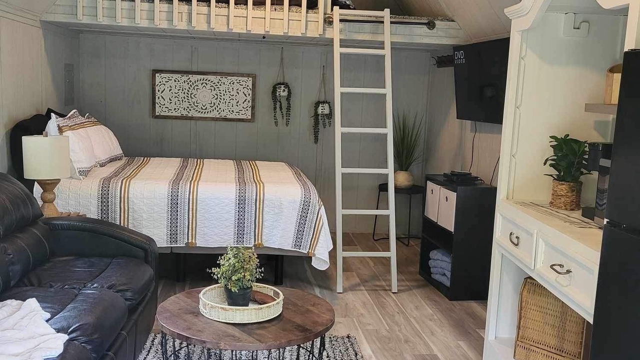 Photo of Bedroom in Scraper