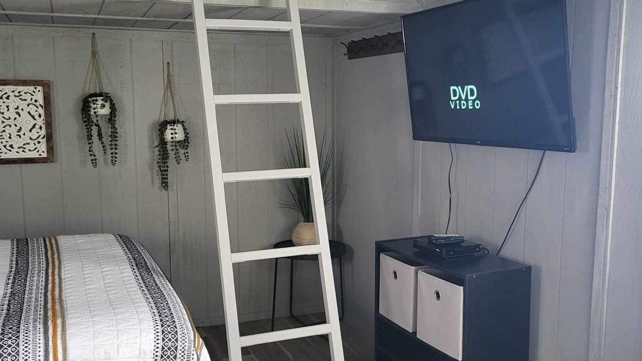 Photo of Bedroom in Scraper