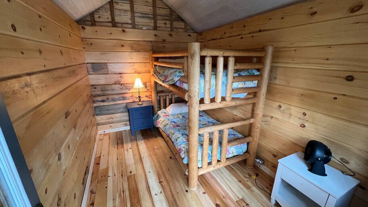 Photo of Bedroom in Arden