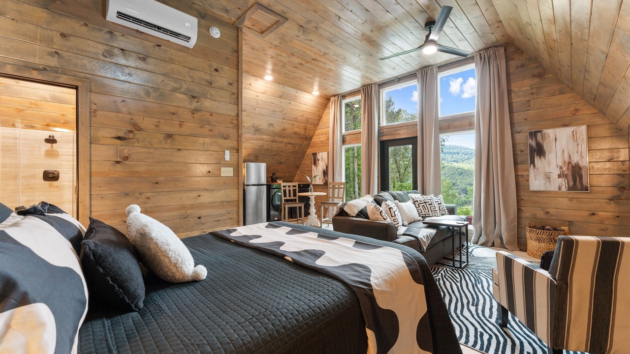 Photo of Bedroom in Jasper