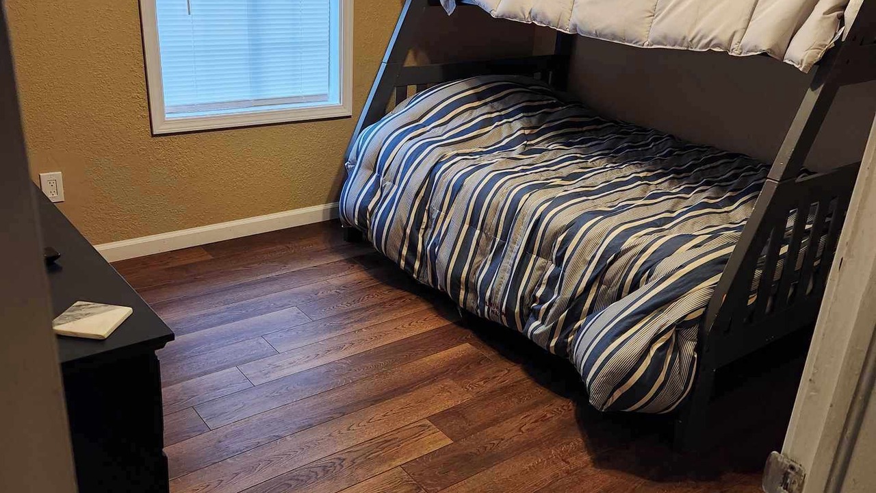 Photo of Bedroom in Poplar Bluff