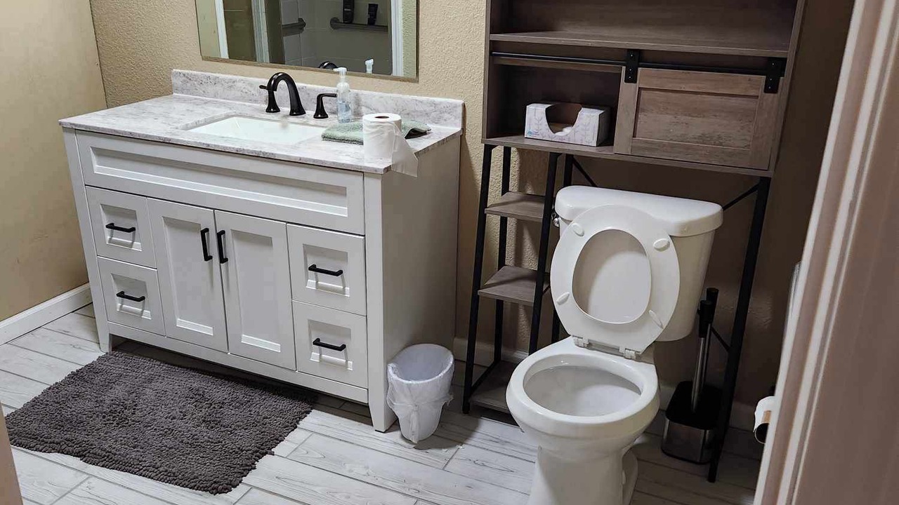 Photo of Bathroom in Poplar Bluff