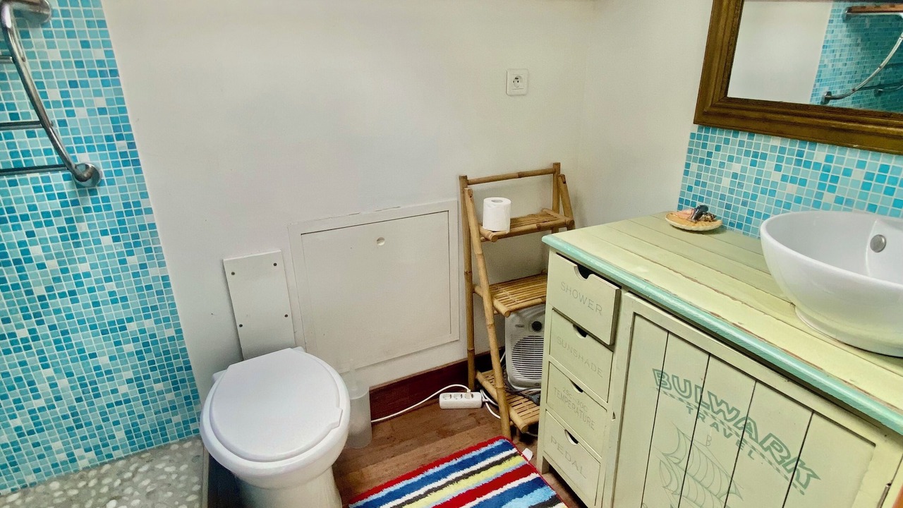 Photo of Bathroom in Alba-la-Romaine