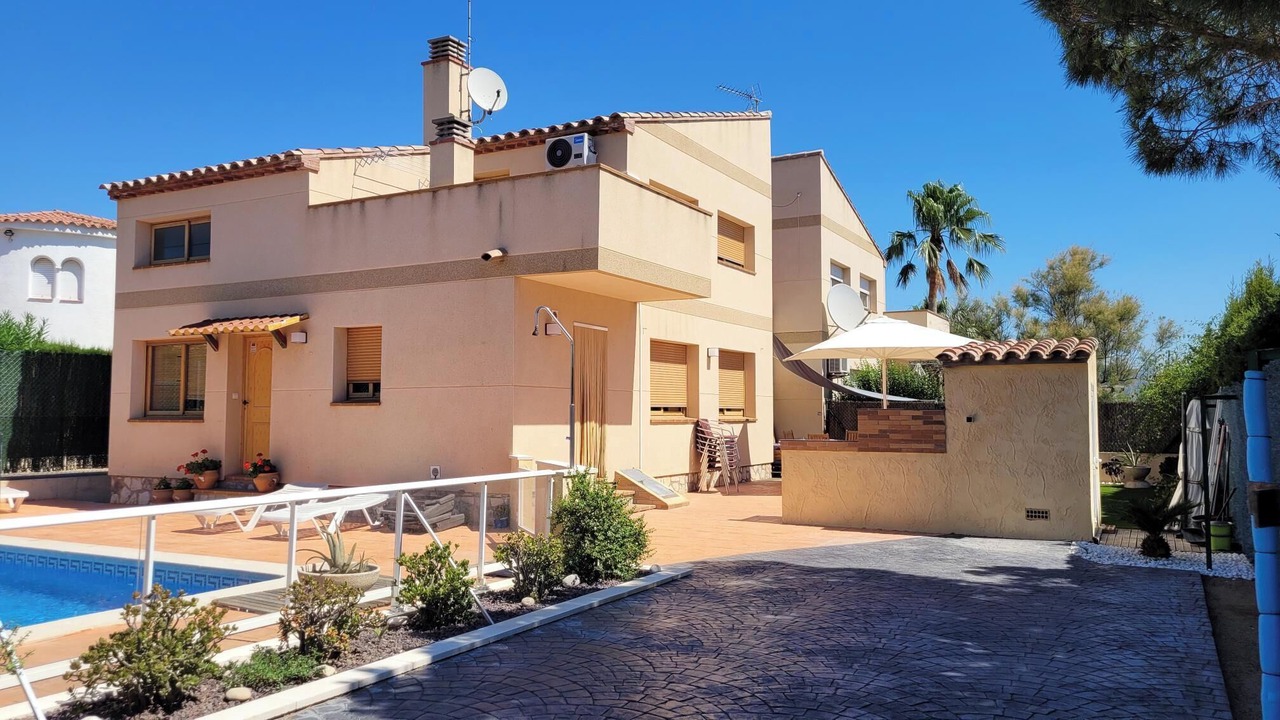 Photo of Outdoor in Les Tres Cales