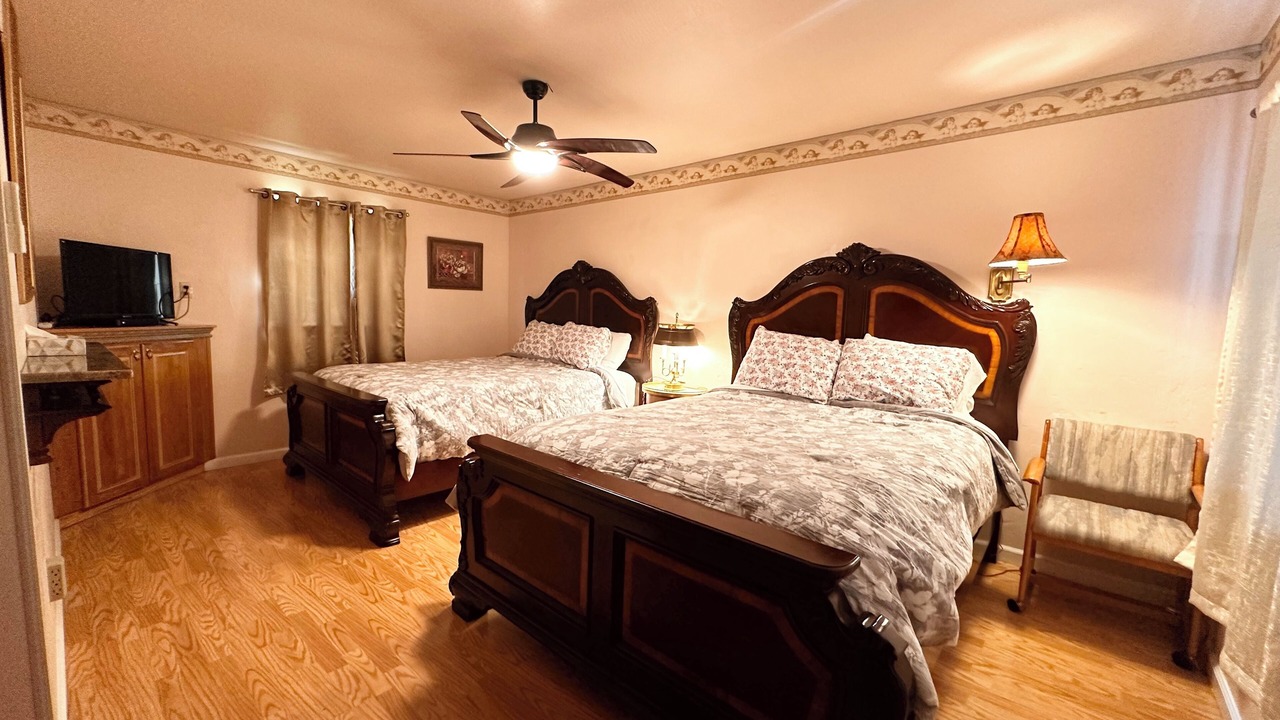 Photo of Bedroom in Grants Pass