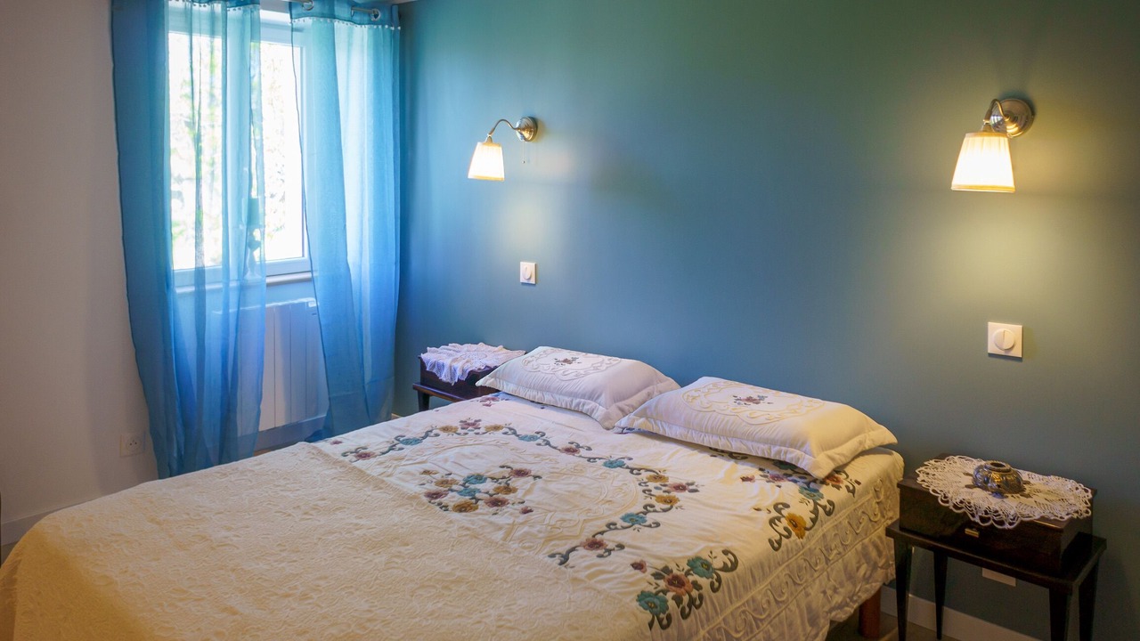 Photo of Bedroom in Montdragon