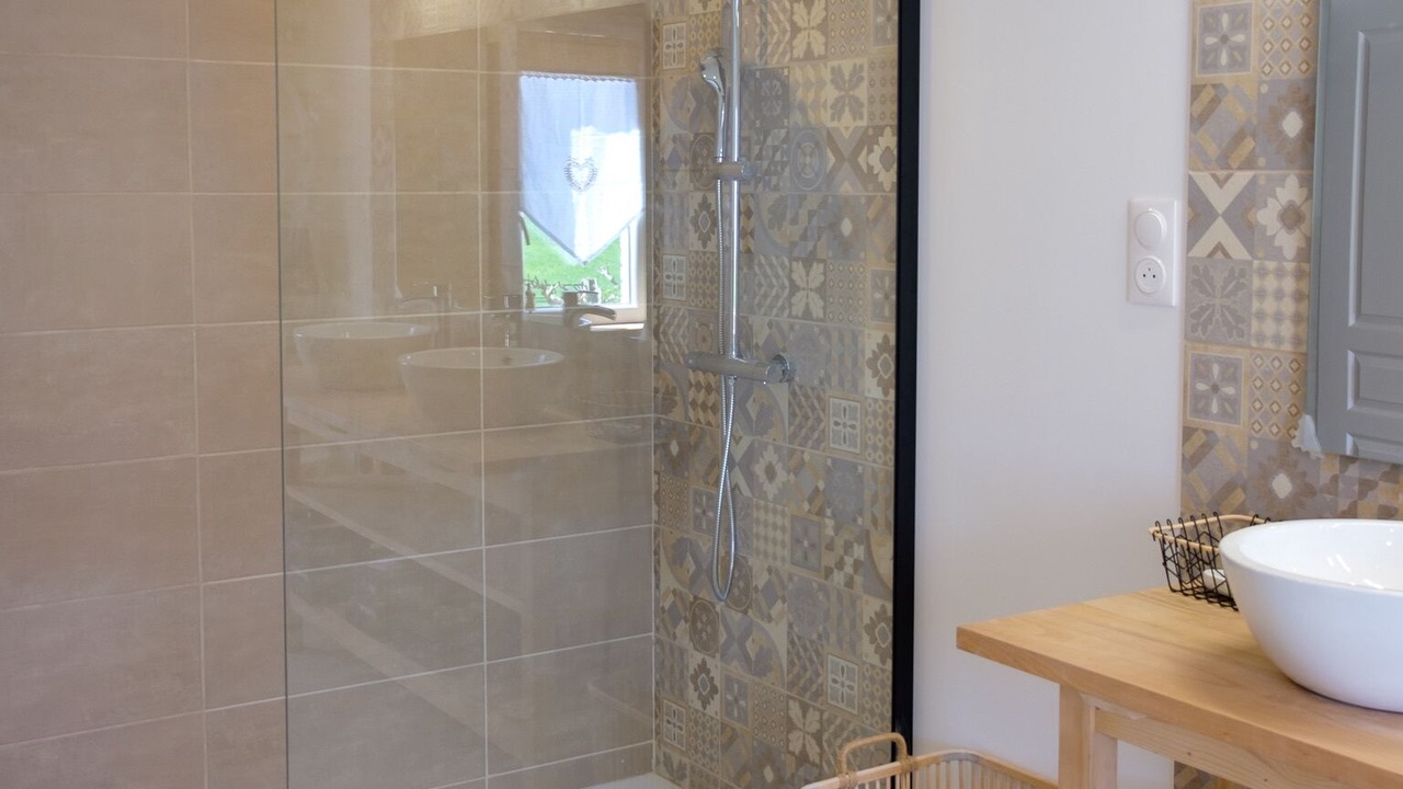 Photo of Bathroom in Montdragon