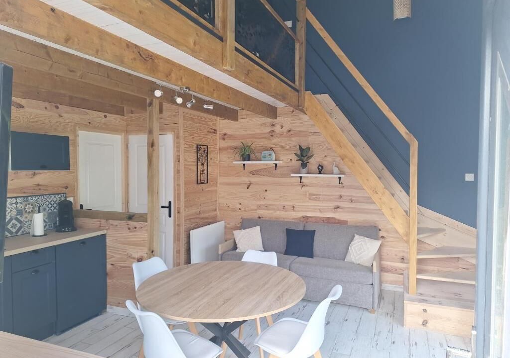 Photo of Livingroom in Samer