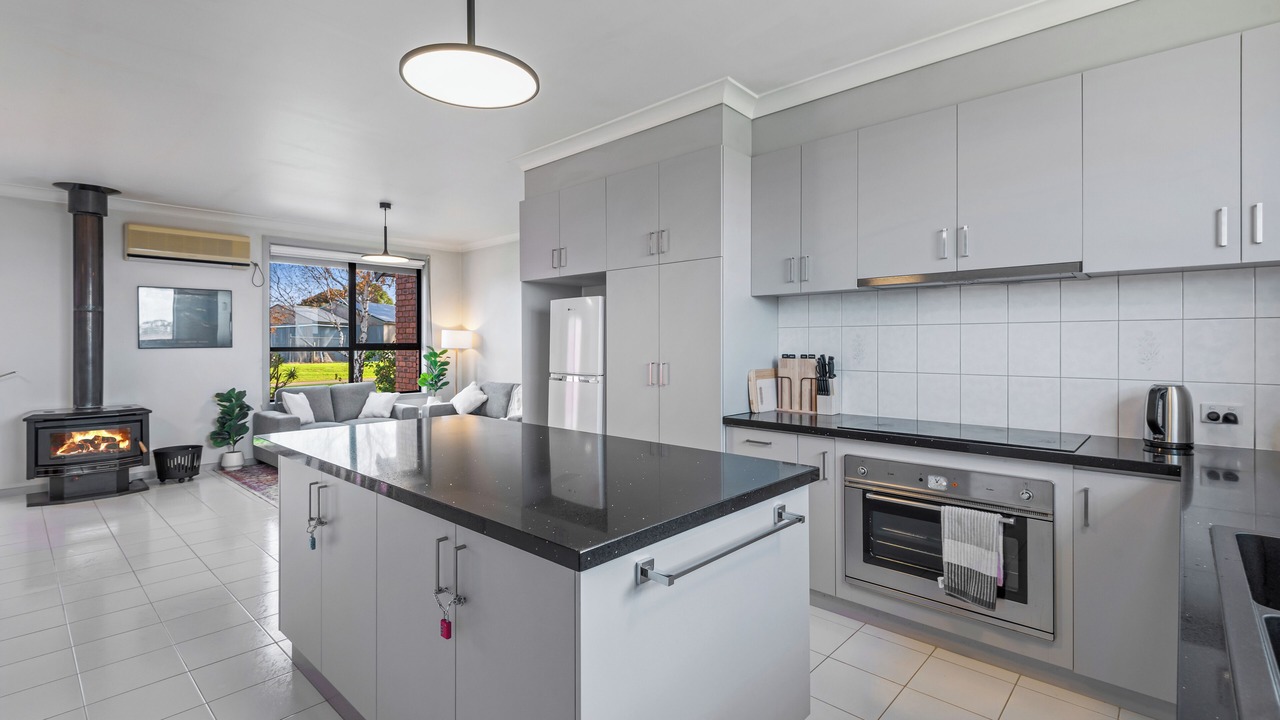 Photo of Kitchen in Werribee South