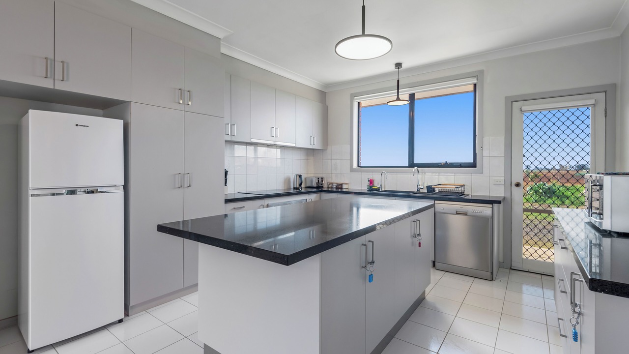 Photo of Kitchen in Werribee South
