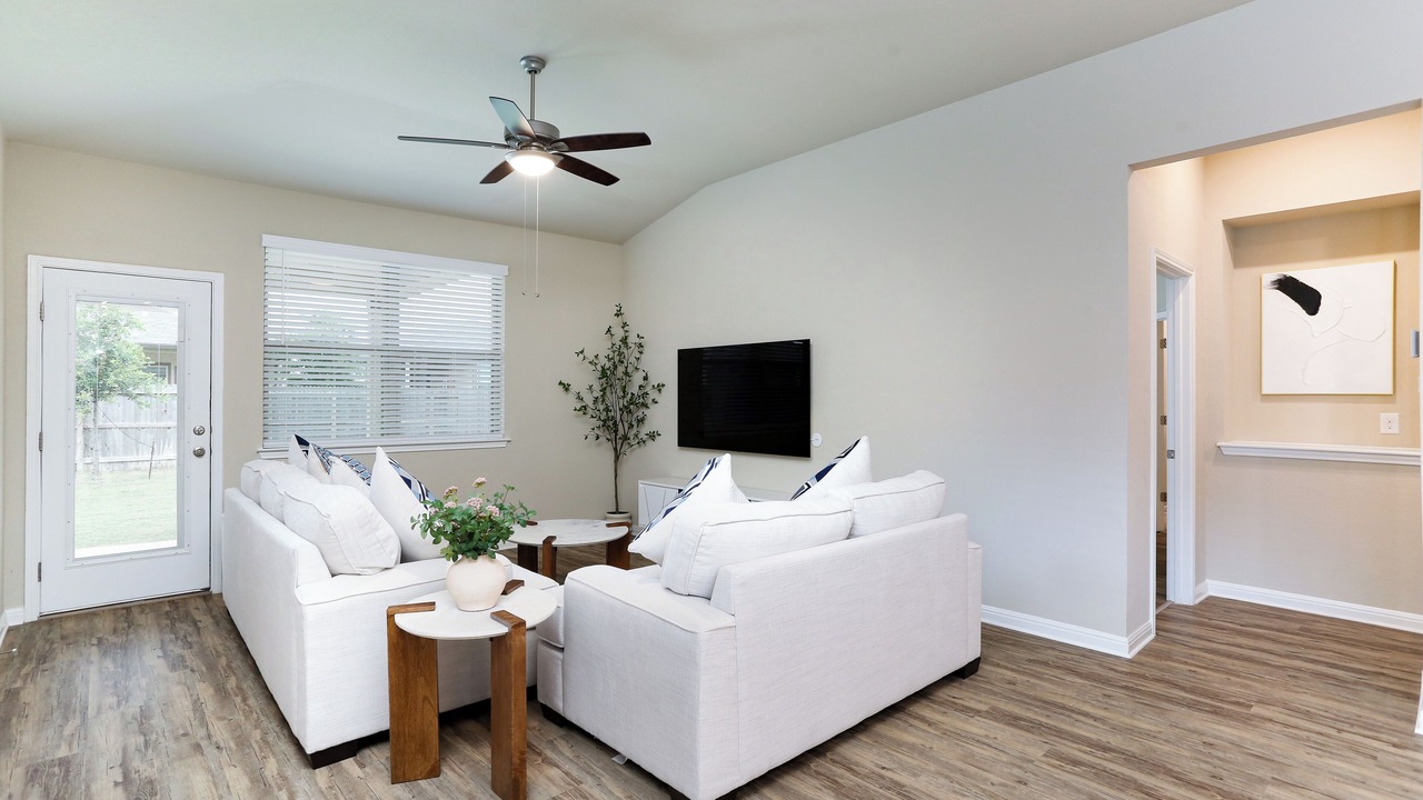 Photo of Livingroom in Encino Park