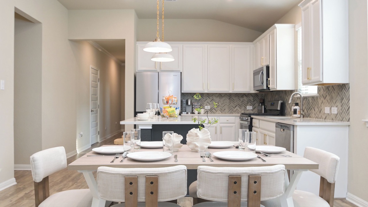 Photo of Kitchen in Encino Park