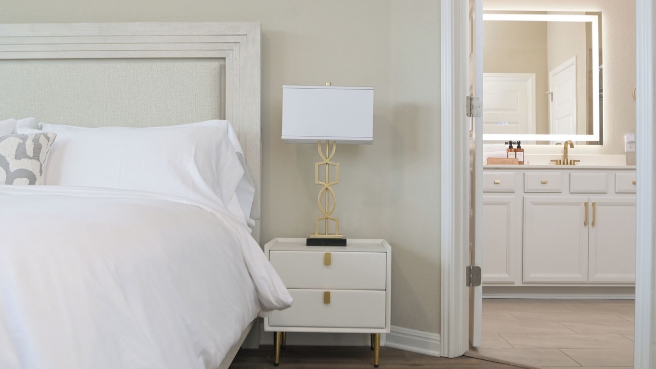 Photo of Bedroom in Encino Park