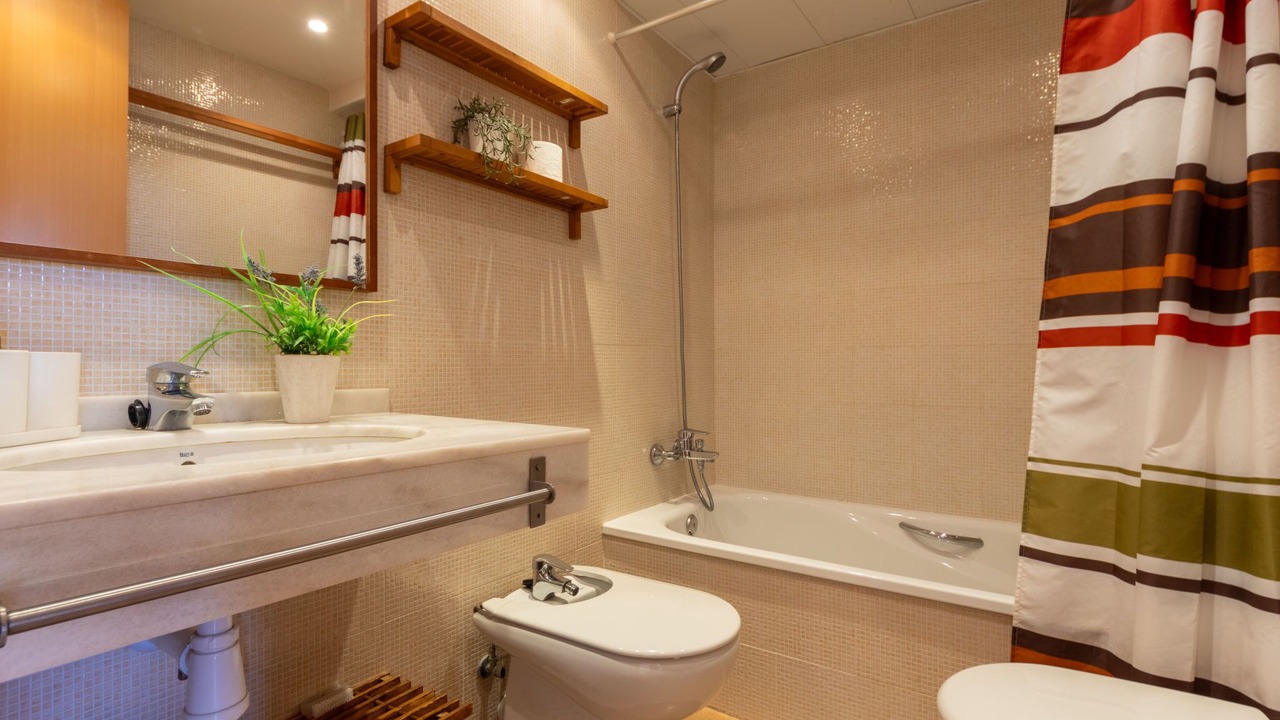 Photo of Bathroom in L'Ampolla