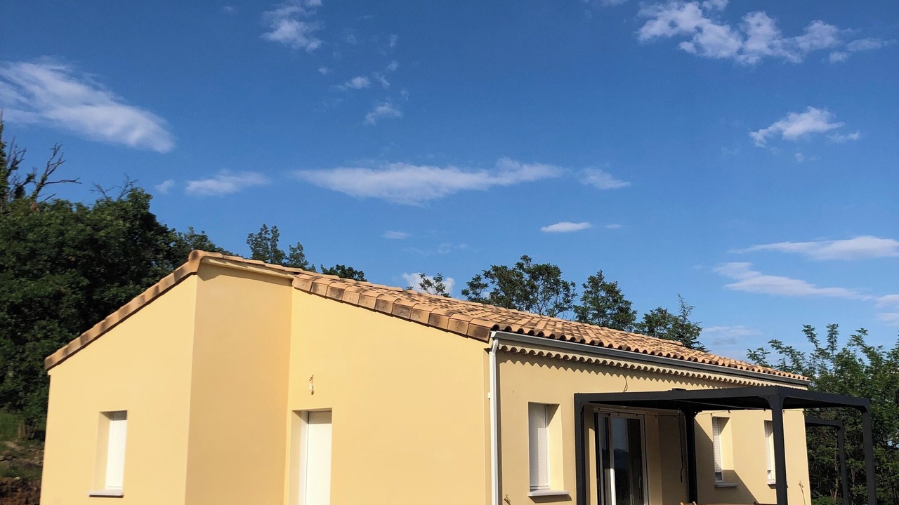 Photo of Outdoor in Ribes