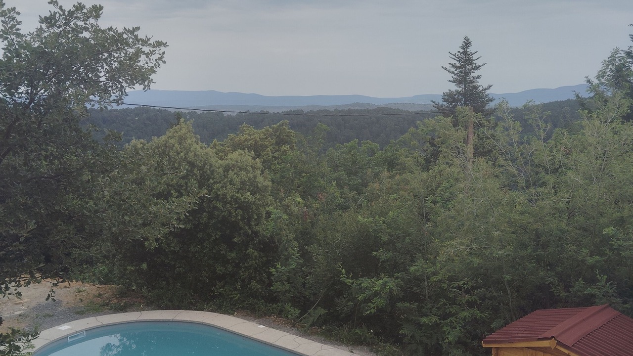 Photo of Outdoor in Ribes