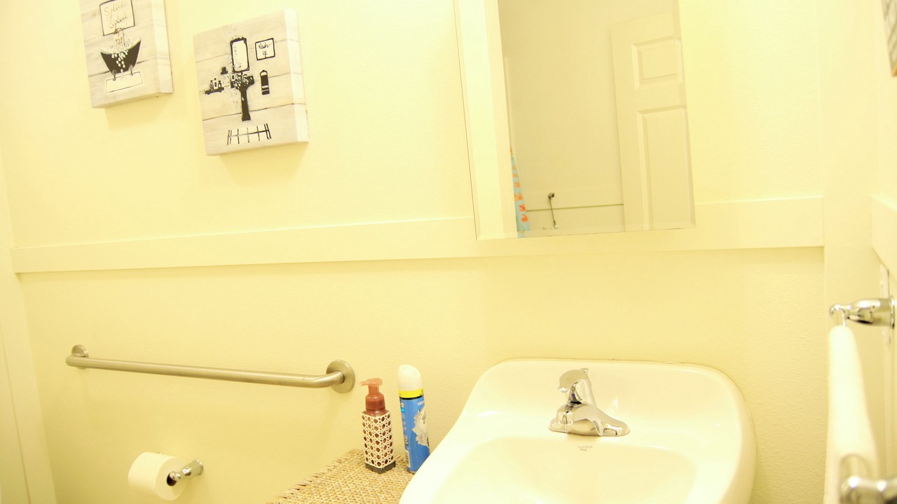 Photo of Bathroom in Tehama County