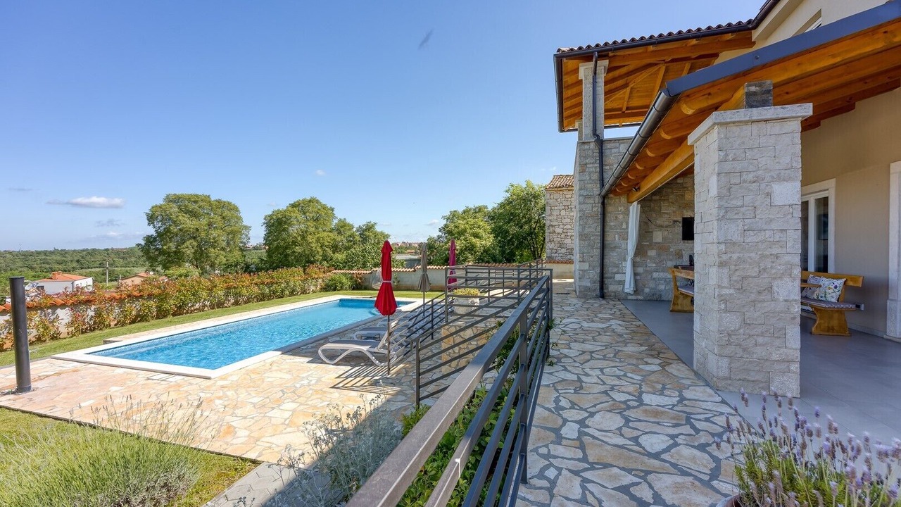 Photo of Outdoor in Zbandaj