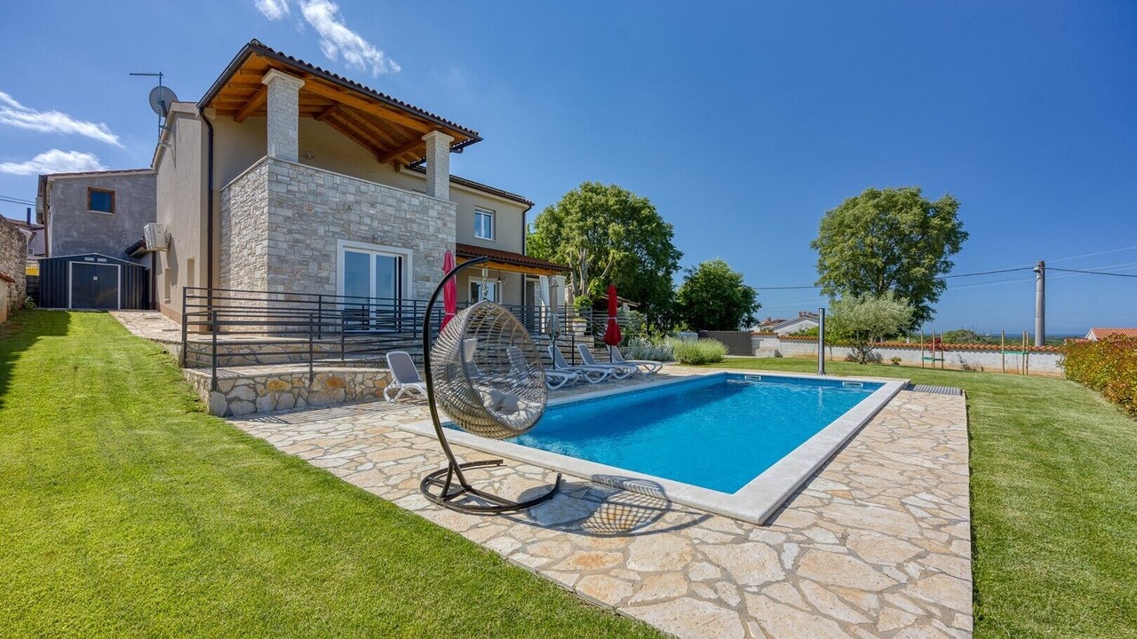 Photo of Outdoor in Zbandaj