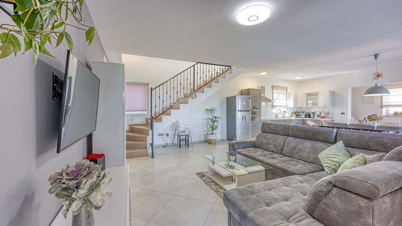Photo of Livingroom in Zbandaj
