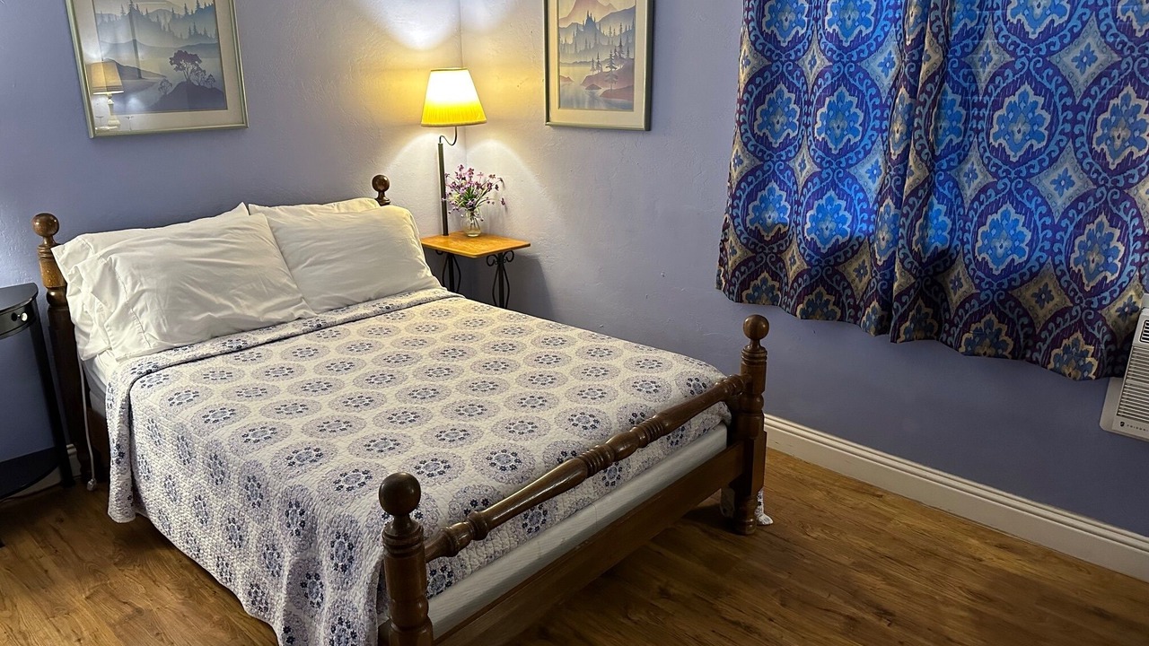 Photo of Bedroom in Grants Pass