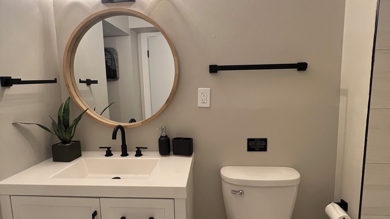 Photo of Bathroom in Midtown