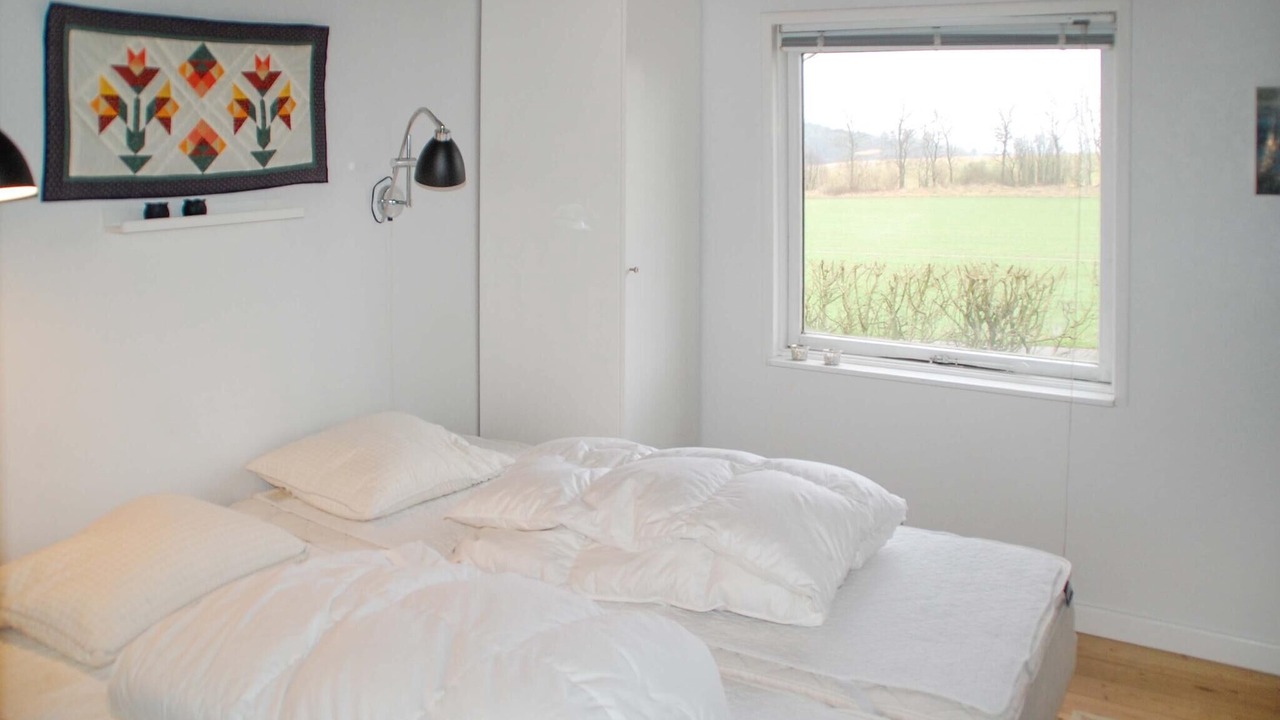 Photo of Others in Skygge