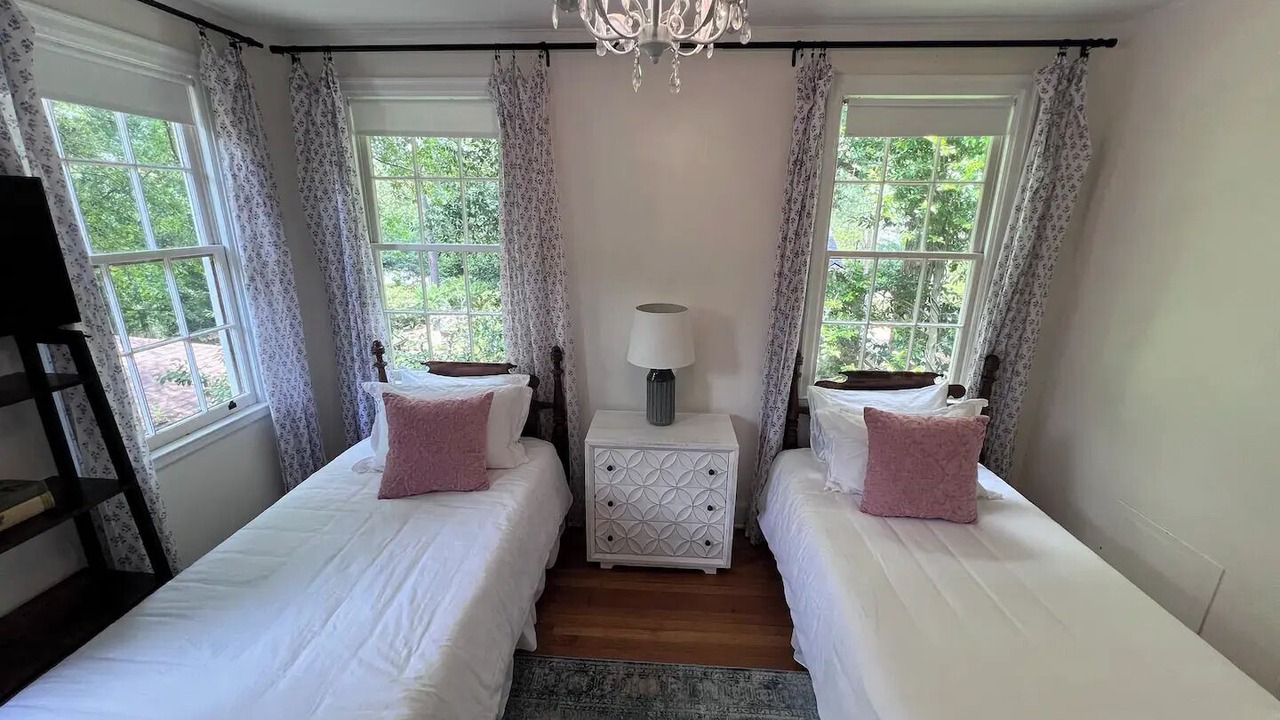 Photo of Bedroom in Forest Hills