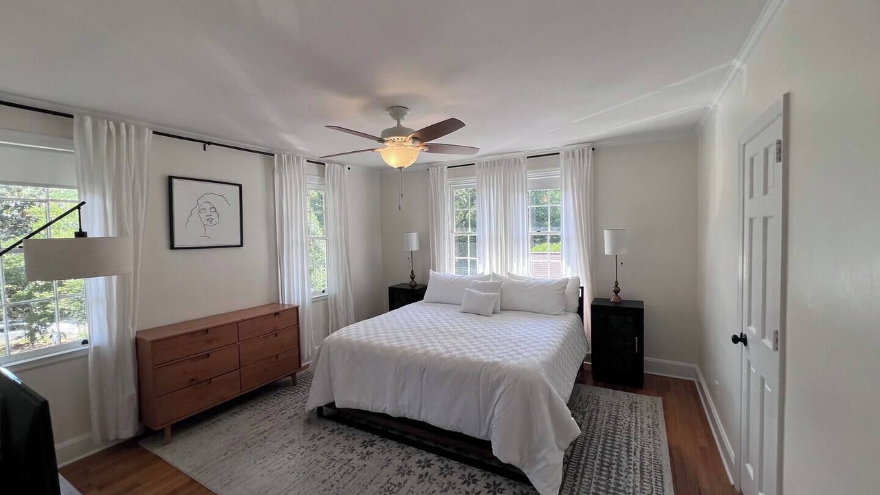 Photo of Bedroom in Forest Hills