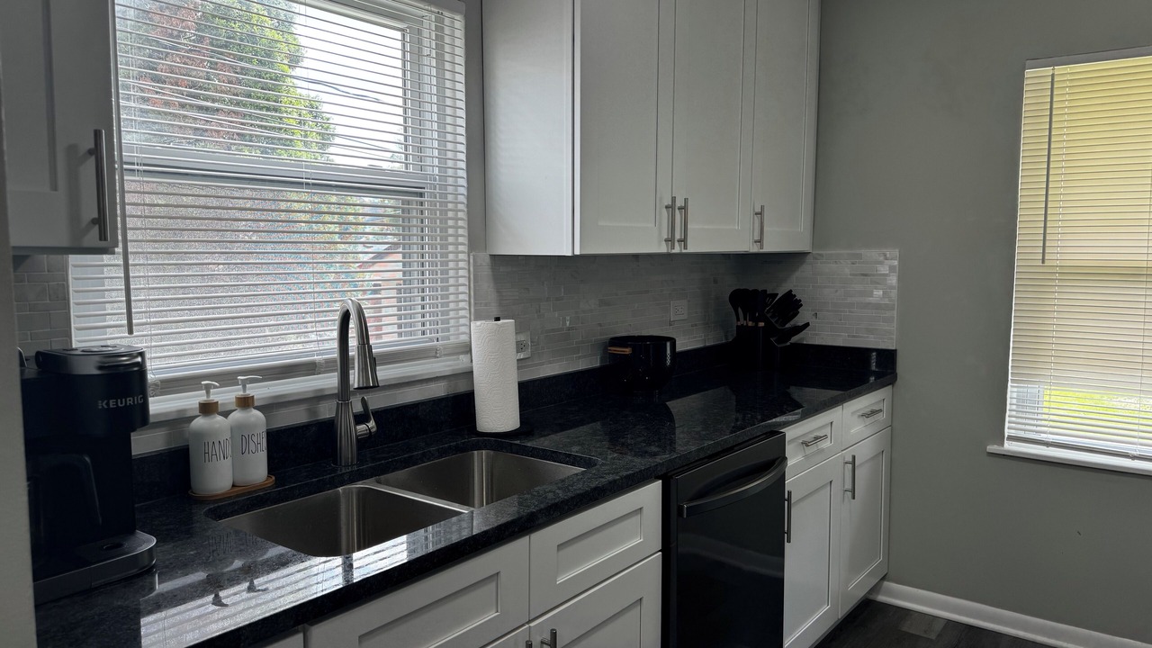 Photo of Kitchen in Elmhurst