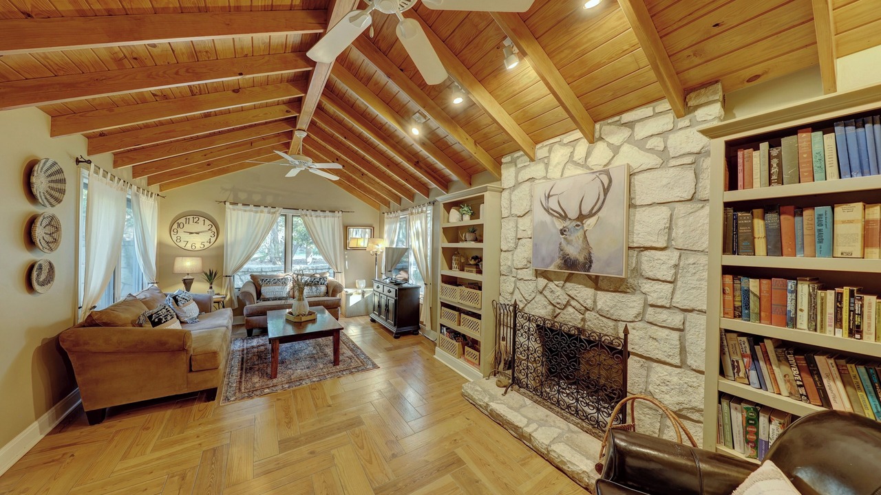 Photo of Bedroom in Hunt