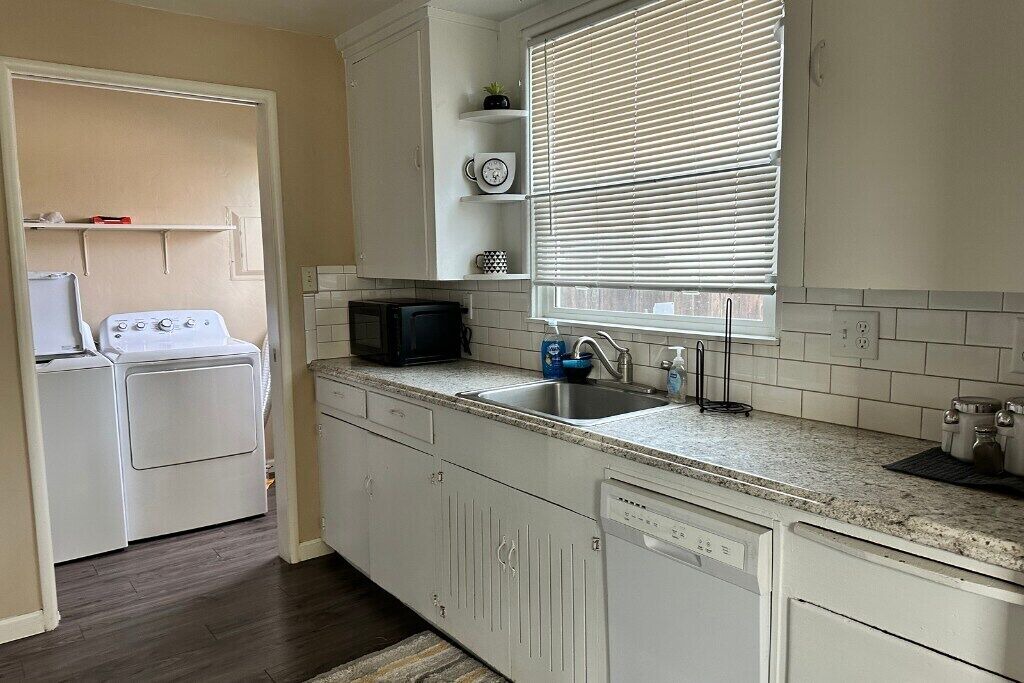 Photo of Kitchen in Hanford