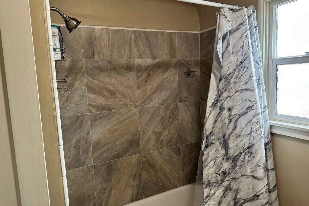 Photo of Bathroom in Hanford
