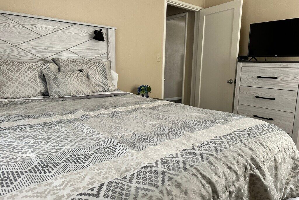 Photo of Bedroom in Hanford
