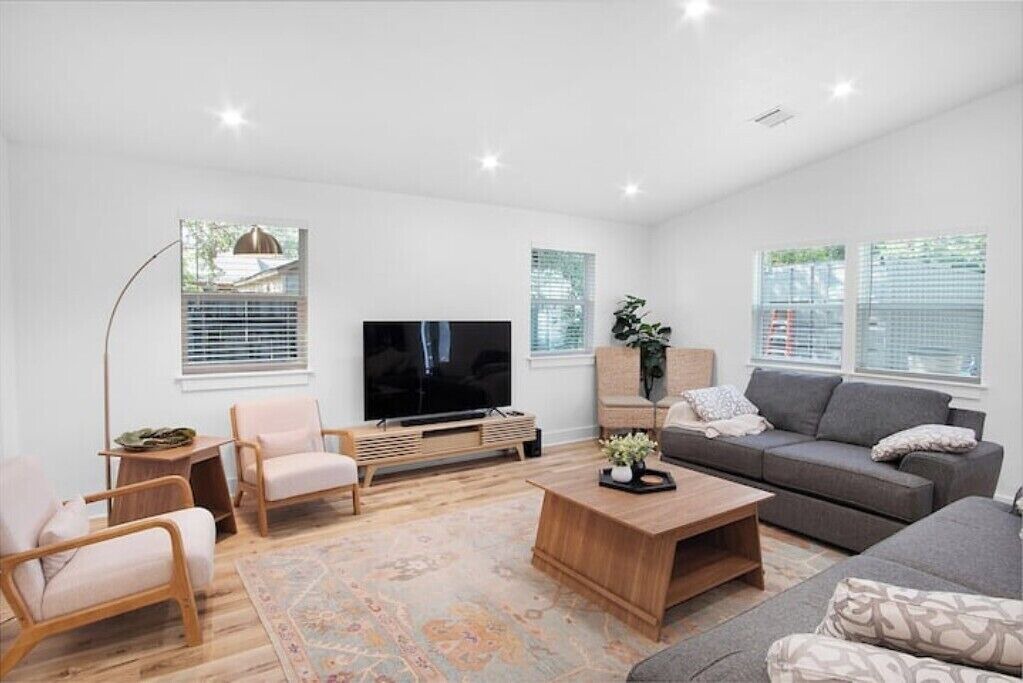 Photo of Livingroom in Garden Acres