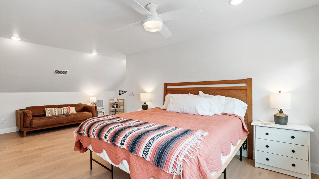 Photo of Bedroom in Tow
