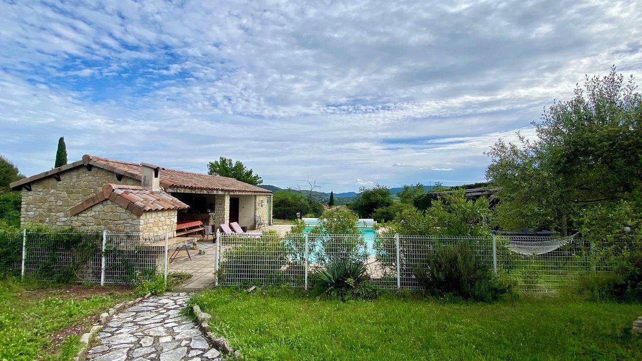 Photo of Outdoor in Alba-la-Romaine