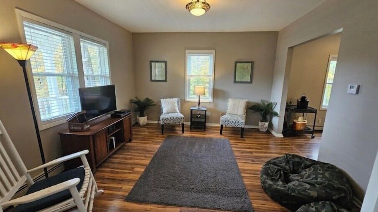 Photo of Livingroom in Tidioute