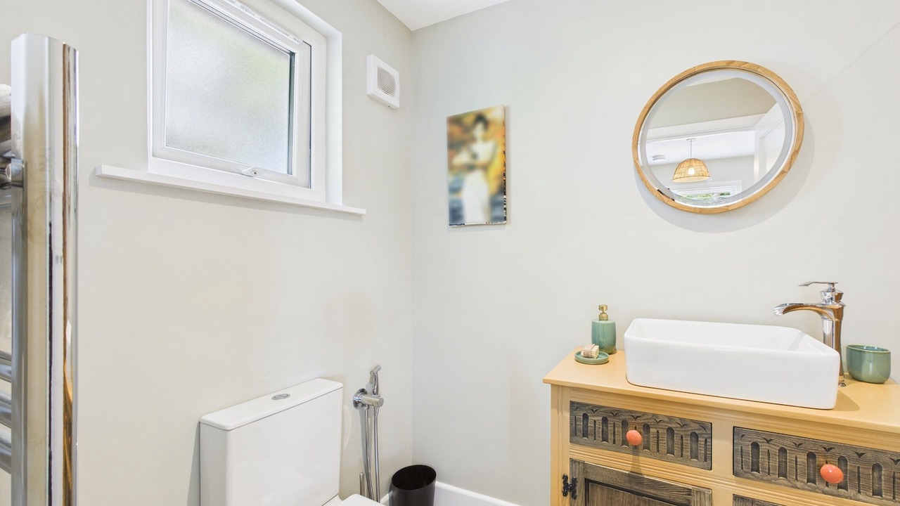 Photo of Bathroom in Nettlestone