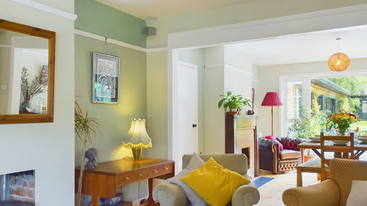 Photo of Livingroom in Nettlestone