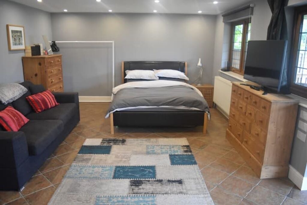 Photo of Bedroom in Kings Langley