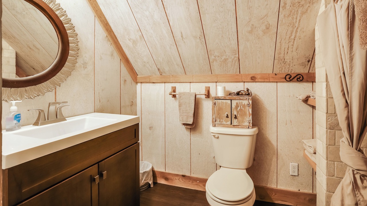 Photo of Bathroom in Tarpley