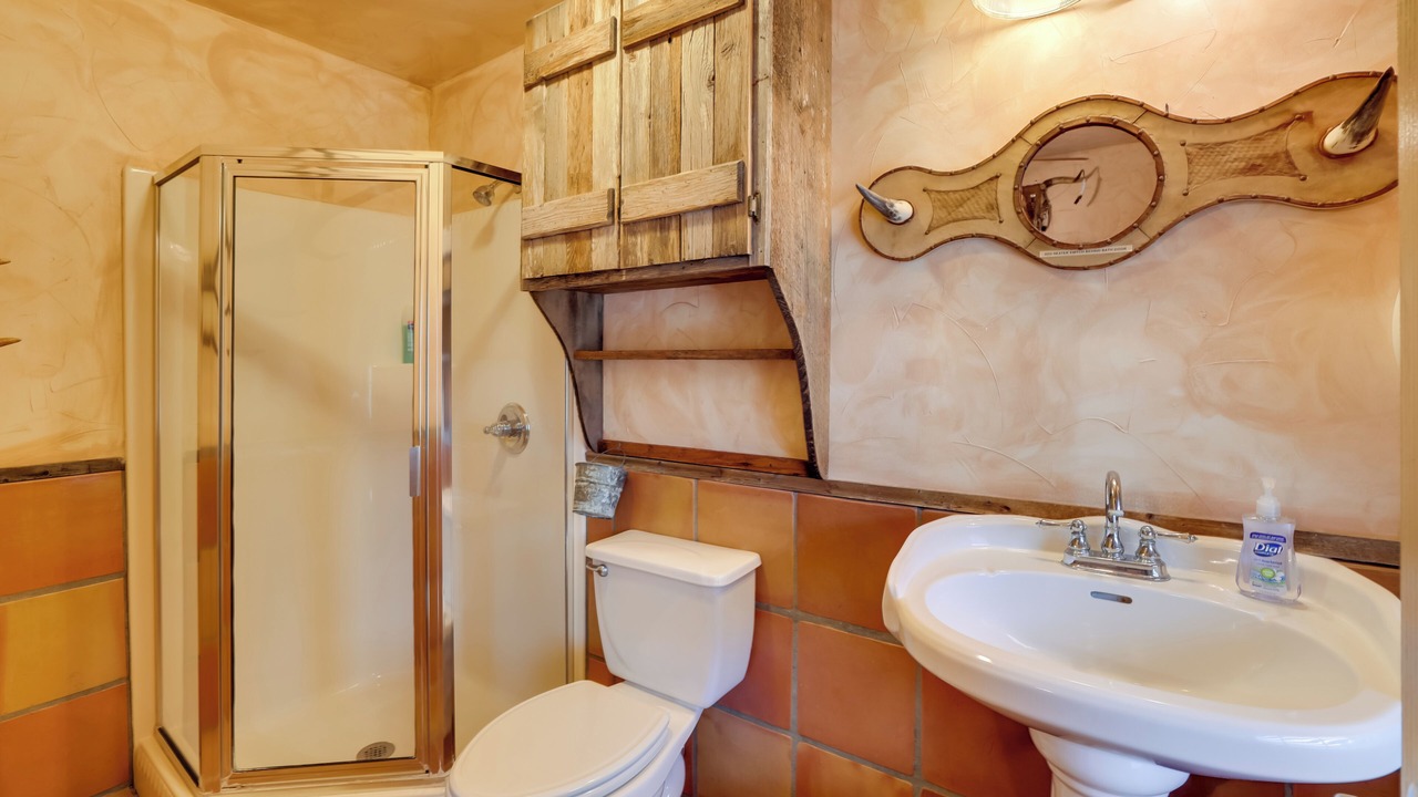 Photo of Bathroom in Tarpley