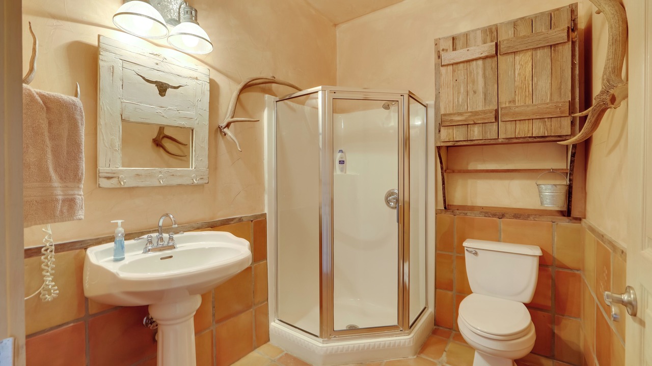 Photo of Bathroom in Tarpley