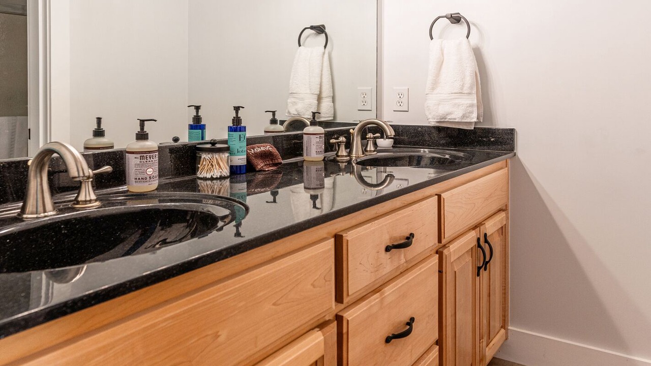 Photo of Bathroom in Topton