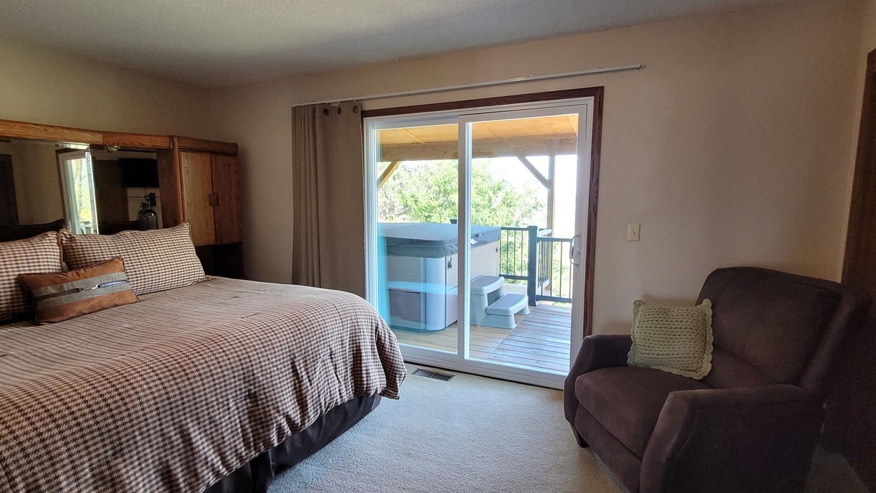 Photo of Bedroom in Sylvan Shores